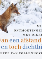 Van een afstand en toch dichtbij